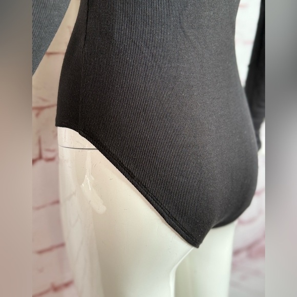 MATERIAL GIRL Bodysuit Black Off Shoulder Portrait Neckline Ribbed Stretch M NWT - Picture 10 of 12